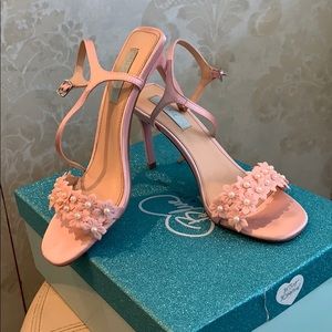 WORN ONCE!! Floral Heel Sandal